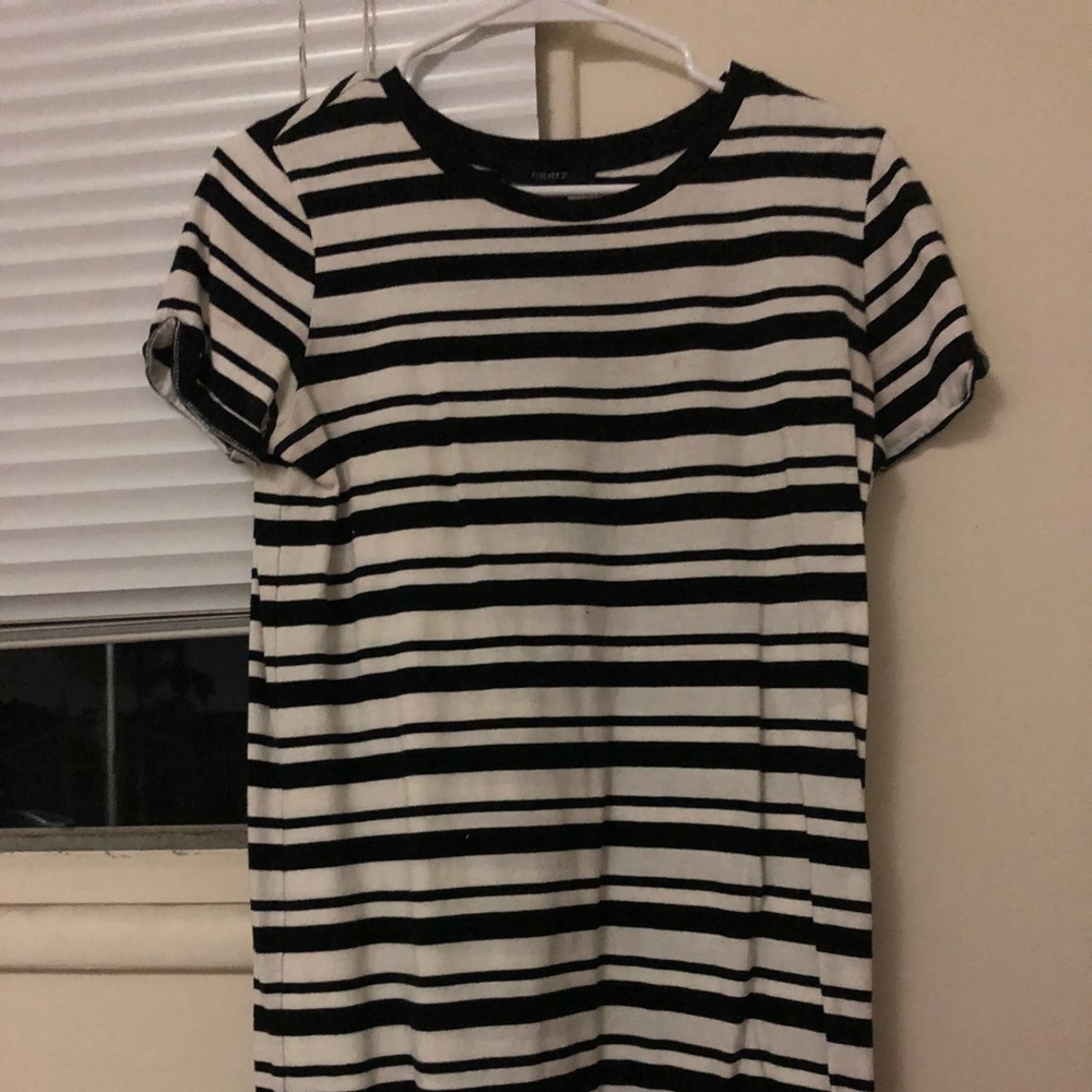 Black and white T-shirt Dress